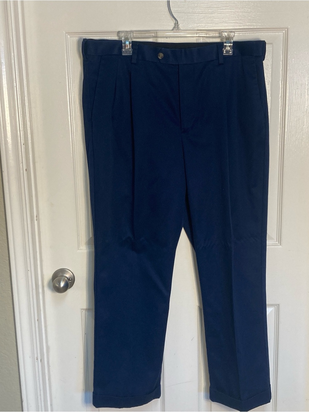 Roundtree & Yorke Men's Pleated Dress Pants - Dark Blue